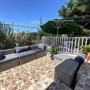  Apartment Centric 3b/1bath Near Trendy Loiza Street