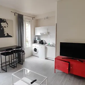 Charming Parisian Studio! Apartamento Ivry-sur-Seine